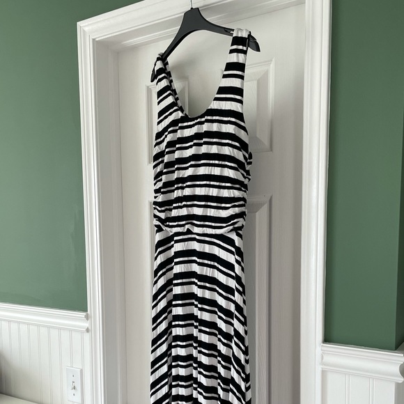 Black & White Striped Maxi Dress - Picture 2 of 7